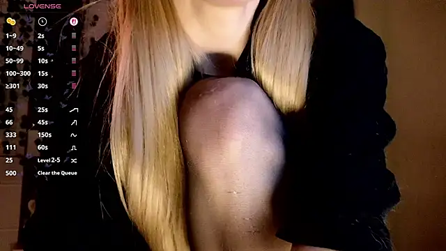 Emily  Mooree online show from 10/11/25, 07:40