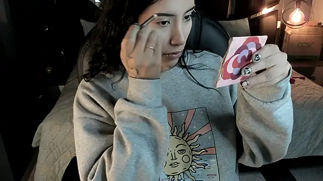 vaiolethsan   online show from 02/02/26, 08:18