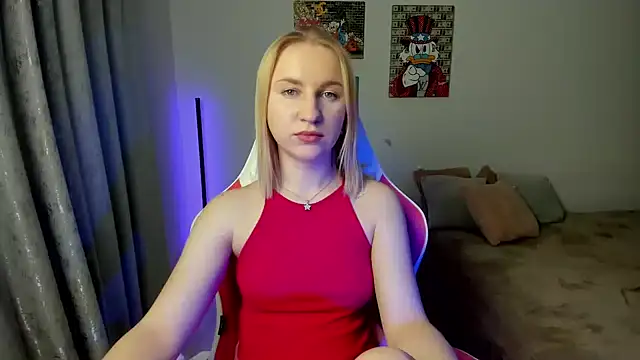 Snapshot of BeautyBlondy chatting on 01/21/25, 06:22 BeautyBlondy online show from 01/21/25, 06:22