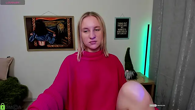 Snapshot of BeautyBlondy chatting on 01/29/25, 02:30 BeautyBlondy online show from 01/29/25, 02:30