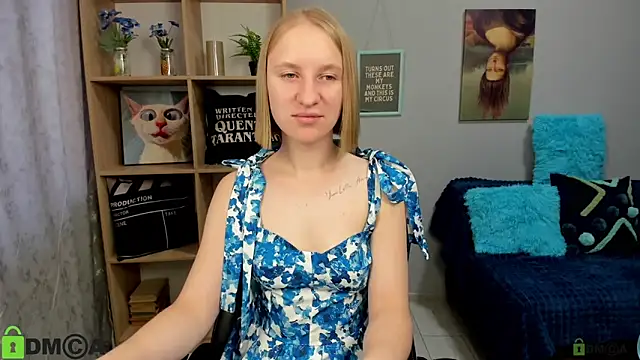 Snapshot of BeautyBlondy chatting on 09/19/25, 12:28 BeautyBlondy online show from 09/19/25, 12:28