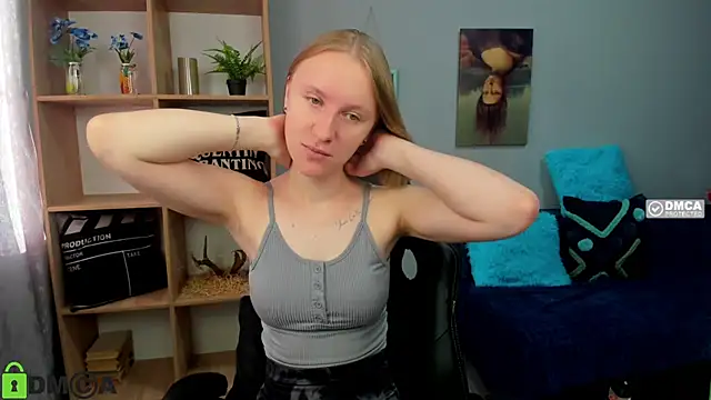 Snapshot of BeautyBlondy chatting on 09/26/25, 05:55 BeautyBlondy online show from 09/26/25, 05:55