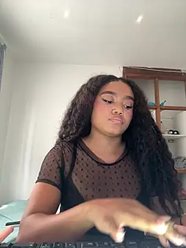 JasmineRose7 online show from 06/03/26, 02:33