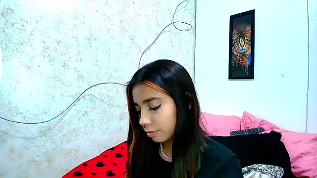 Rousse violett online show from 03/14/25, 09:32