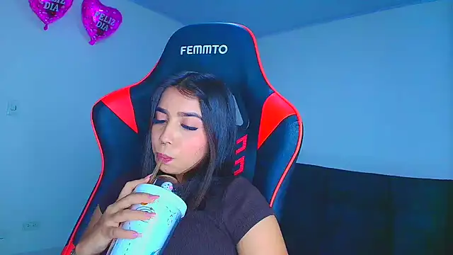 Rousse violett online show from 10/15/25, 10:43