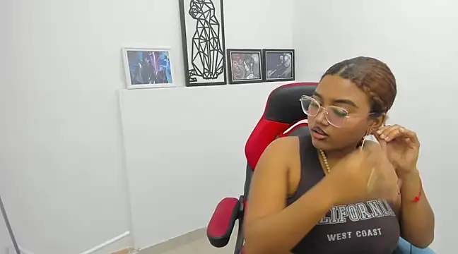 Sofia Boobs19 online show from 01/14/25, 03:43