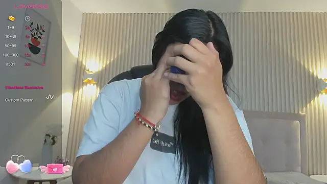 Snapshot of Luceroooo chatting on 03/13/25, 03:06 Luceroooo online show from 03/13/25, 03:06