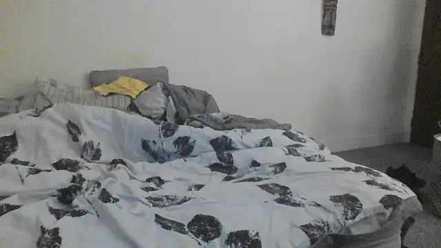 allnaked00 online show from 06/04/26, 11:11