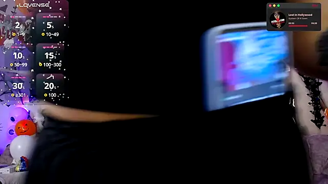 Snapshot of NyxAndria_1 chatting on 10/21/25, 10:10 NyxAndria 1 online show from 10/21/25, 10:10
