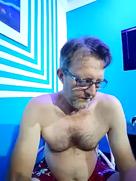 itsmeyes69 online show from 01/12/25, 08:14