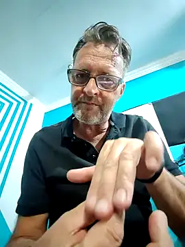 itsmeyes69 online show from 01/29/25, 05:35