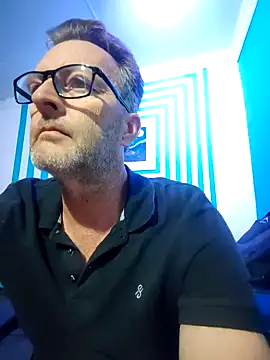 itsmeyes69 online show from 03/12/25, 08:20