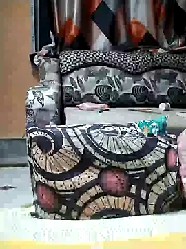 Snapshot of SANA-LEONI chatting on 10/25/25, 03:18 SANA-LEONI online show from 10/25/25, 03:18