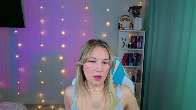 Snapshot of Mercedes_Robinson chatting on 11/19/25, 05:51 Mercedes Robinson online show from 11/19/25, 05:51