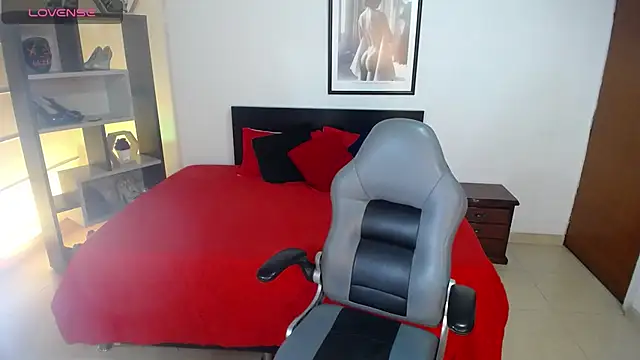 Snapshot of _Daniela_hot_1 chatting on 01/22/25, 04:13  Daniela hot 1 online show from 01/22/25, 04:13