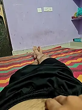 Snapshot of braveman999 chatting on 02/16/25, 05:15 braveman999 online show from 02/16/25, 05:15