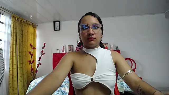 Maylin horny19 online show from 04/05/26, 07:11