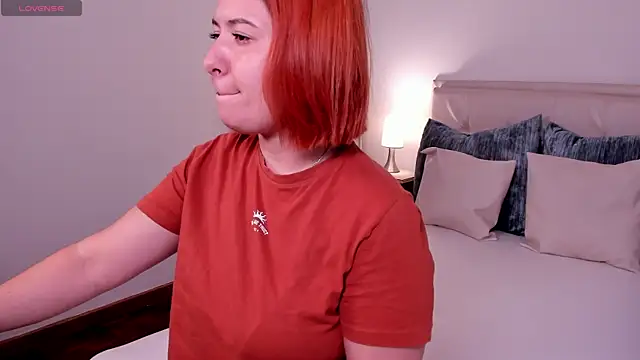 Snapshot of zoes_milee chatting on 01/20/25, 11:35 zoes milee online show from 01/20/25, 11:35