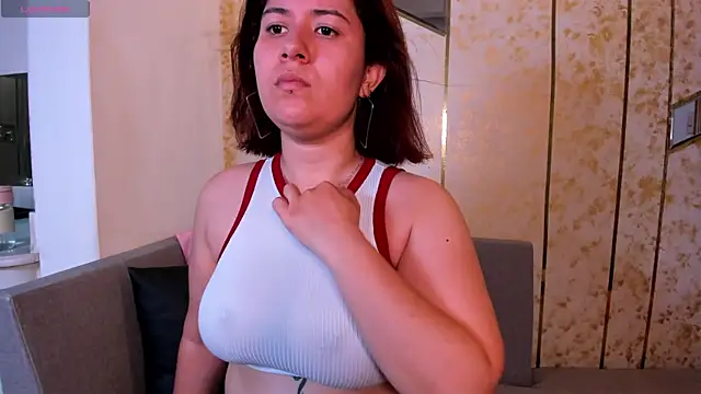 Snapshot of zoes_milee chatting on 03/12/25, 11:09 zoes milee online show from 03/12/25, 11:09