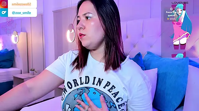 Snapshot of zoes_milee chatting on 09/08/25, 04:06 zoes milee online show from 09/08/25, 04:06