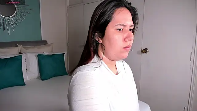 Snapshot of zoes_milee chatting on 09/19/25, 11:22 zoes milee online show from 09/19/25, 11:22