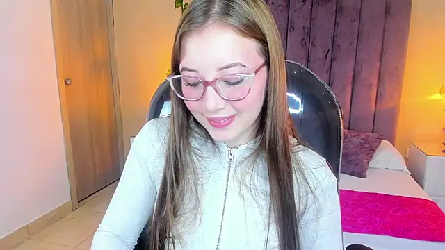 Snapshot of Dahlia_Rousse chatting on 11/28/25, 04:59 Dahlia Rousse online show from 11/28/25, 04:59