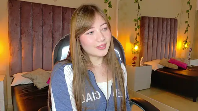 Snapshot of Dahlia_Rousse chatting on 02/03/26, 07:35 Dahlia Rousse online show from 02/03/26, 07:35