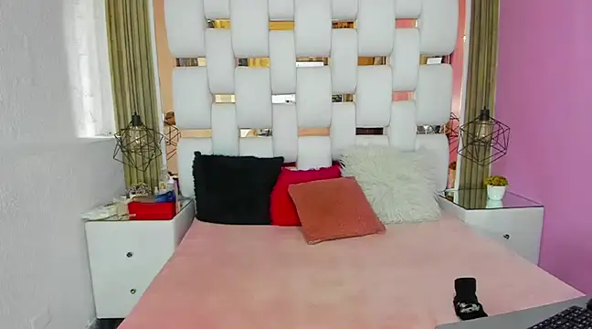 SolEvanss online show from 03/03/25, 07:06