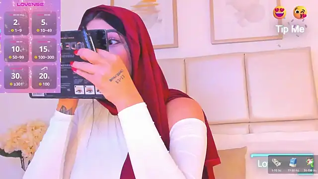 taylorsmiiith  online show from 03/07/26, 07:11