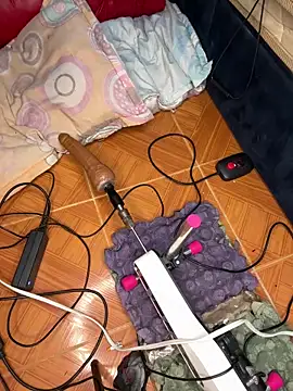 lunitasexy online show from 04/13/26, 01:44