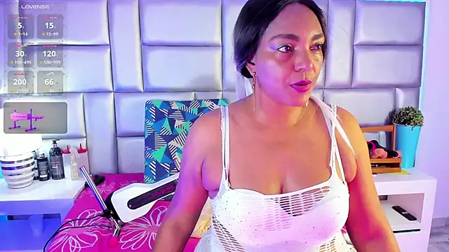 LovelyNickii online show from 03/03/26, 12:44