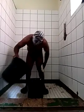 Snapshot of Dube501 chatting on 12/19/25, 10:33 Dube501 online show from 12/19/25, 10:33