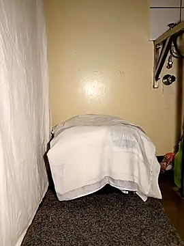 Snapshot of Dube501 chatting on 01/06/26, 05:05 Dube501 online show from 01/06/26, 05:05