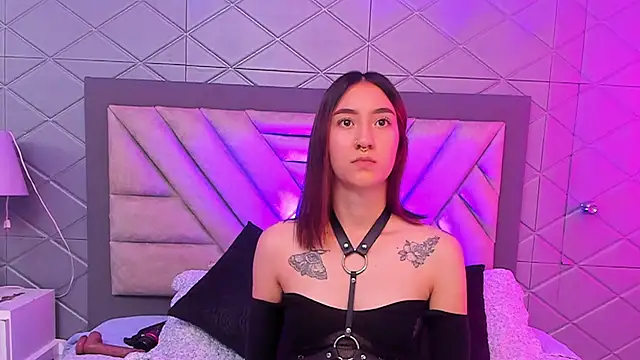 Snapshot of MeganPresleyy chatting on 01/20/25, 04:23 MeganPresleyy online show from 01/20/25, 04:23