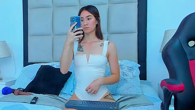 Snapshot of MeganPresleyy chatting on 01/23/25, 03:01 MeganPresleyy online show from 01/23/25, 03:01