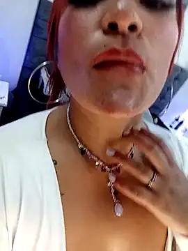 Elise-Leyton online show from 02/19/25, 05:49