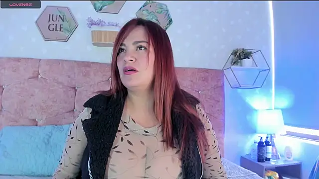 Elise-Leyton online show from 03/17/25, 08:09