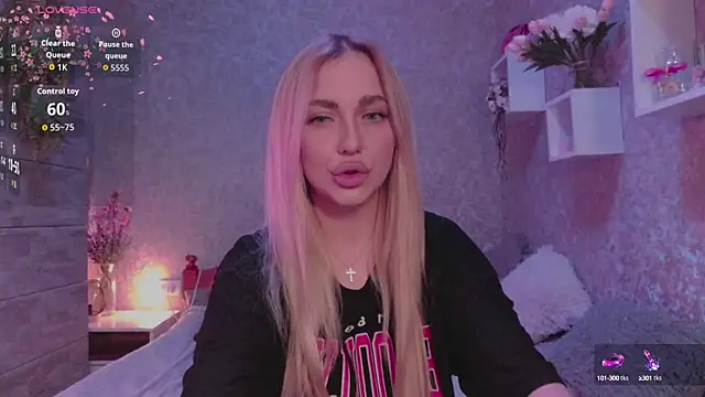 Mika Rayy online show from 10/04/25, 05:44