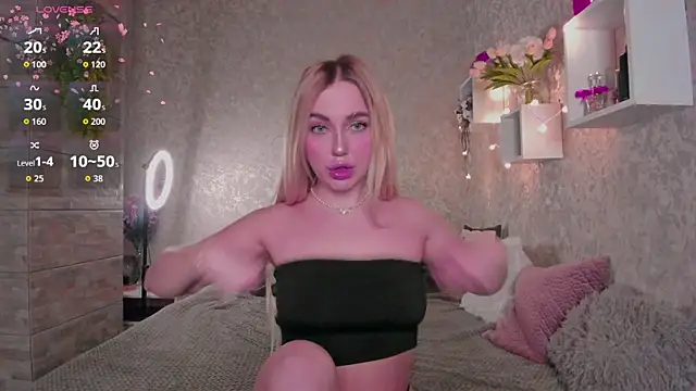 Mika Rayy online show from 11/15/25, 10:37