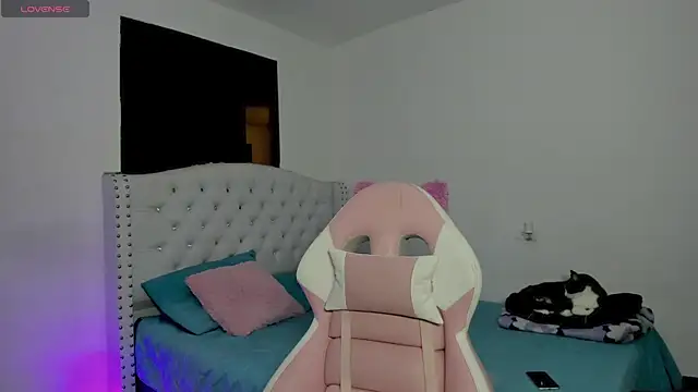 Alana ponsee online show from 12/14/25, 04:07