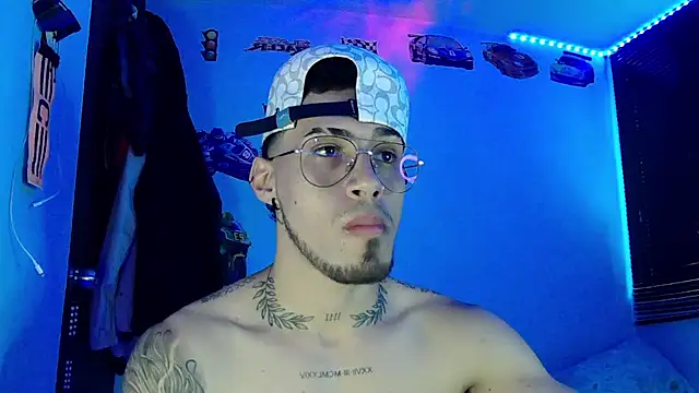 Snapshot of Neymar_jr11-collinss chatting on 09/10/25, 09:04 Neymar jr11-collinss online show from 09/10/25, 09:04