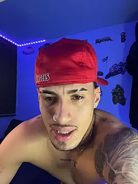 Snapshot of Neymar_jr11-collinss chatting on 10/09/25, 11:14 Neymar jr11-collinss online show from 10/09/25, 11:14