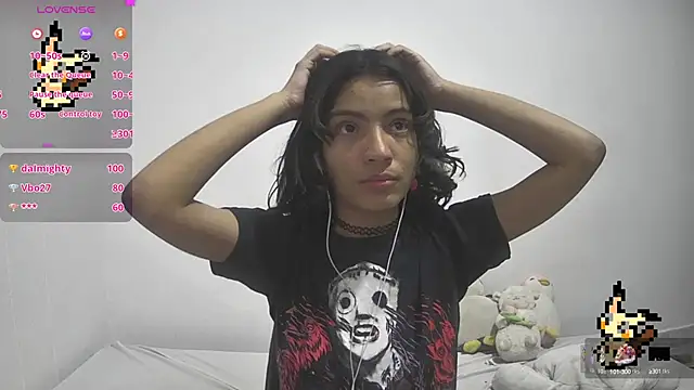 Snapshot of Lovelyamyy chatting on 01/25/25, 08:21 Lovelyamyy online show from 01/25/25, 08:21