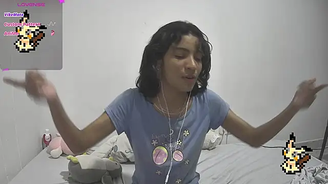 Snapshot of Lovelyamyy chatting on 01/31/25, 01:22 Lovelyamyy online show from 01/31/25, 01:22