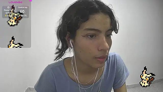 Snapshot of Lovelyamyy chatting on 02/01/25, 02:16 Lovelyamyy online show from 02/01/25, 02:16