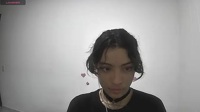 Snapshot of Lovelyamyy chatting on 02/16/25, 03:26 Lovelyamyy online show from 02/16/25, 03:26