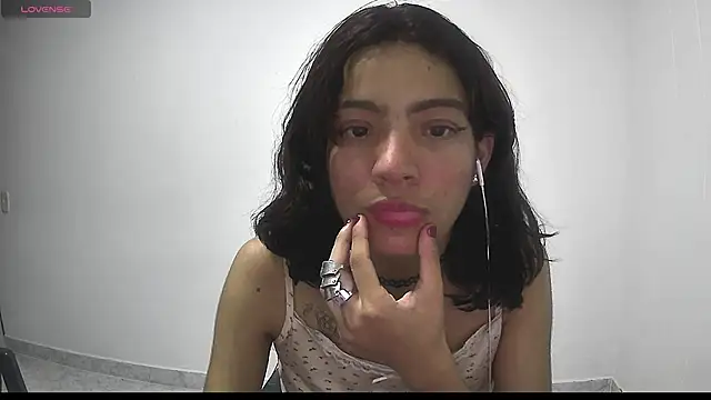 Snapshot of Lovelyamyy chatting on 02/20/25, 11:54 Lovelyamyy online show from 02/20/25, 11:54