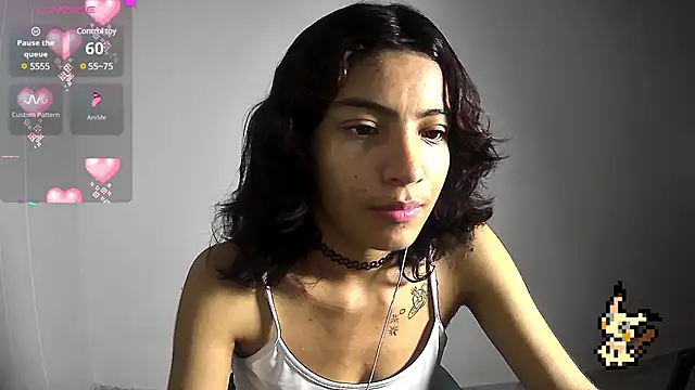 Snapshot of Lovelyamyy chatting on 02/27/25, 05:13 Lovelyamyy online show from 02/27/25, 05:13