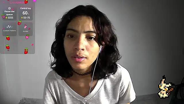 Snapshot of Lovelyamyy chatting on 02/28/25, 08:09 Lovelyamyy online show from 02/28/25, 08:09