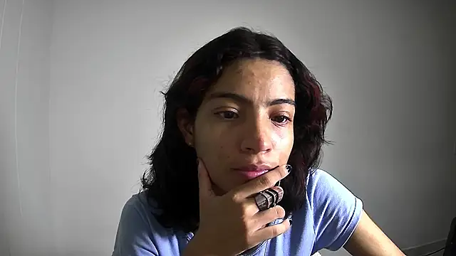 Snapshot of Lovelyamyy chatting on 03/04/25, 02:21 Lovelyamyy online show from 03/04/25, 02:21